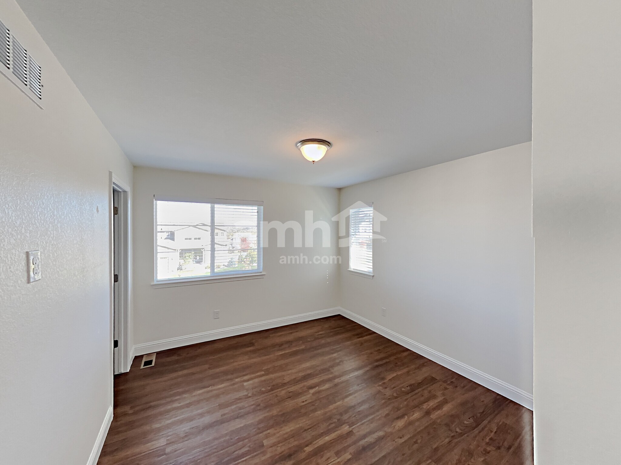 Building Photo - 12749 Ventana St
