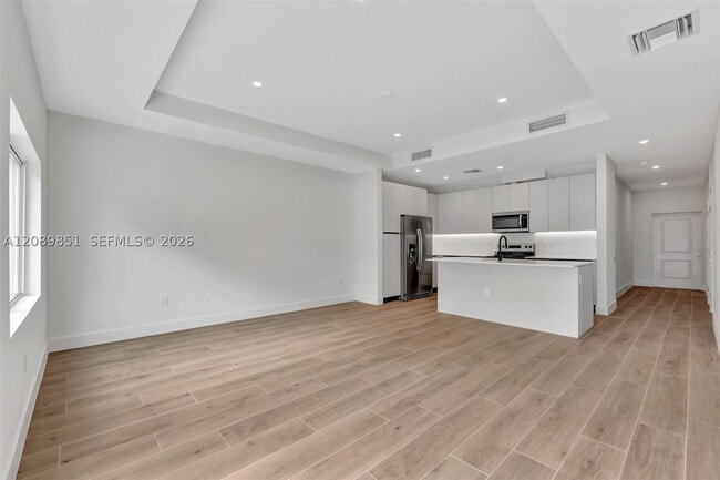 Building Photo - 1533 NW 94th Ave