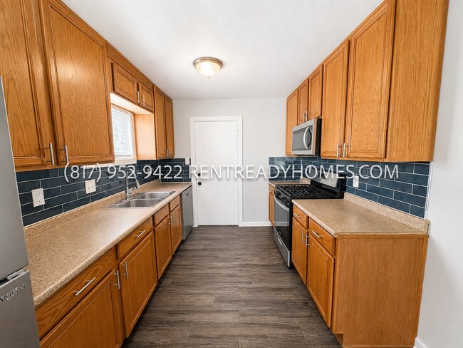 Building Photo - 6507 Myrtle St