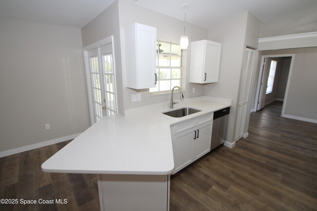 Building Photo - 1511 Colorado St SE