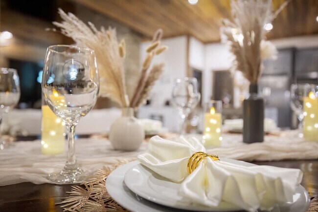 Building Photo - 222 Lost Creek Trl