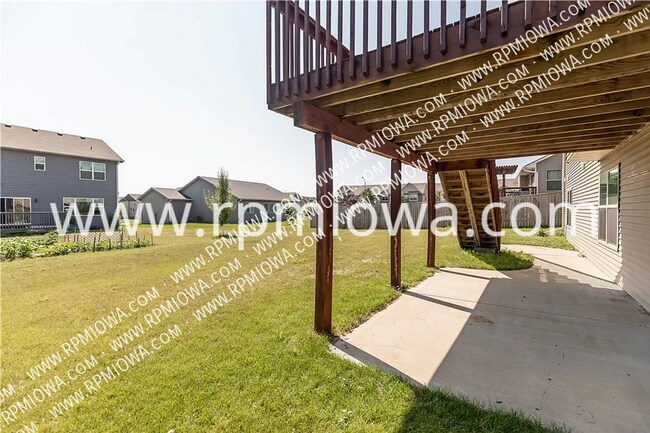 Building Photo - 1127 90th St