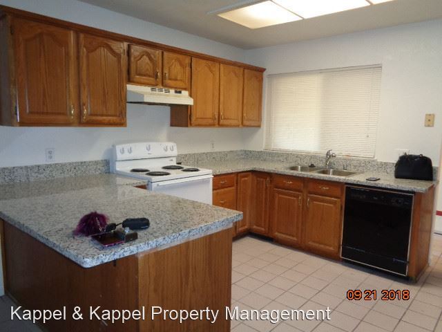 Building Photo - 4 br, 2 bath House - 118 DUNDEE CT.