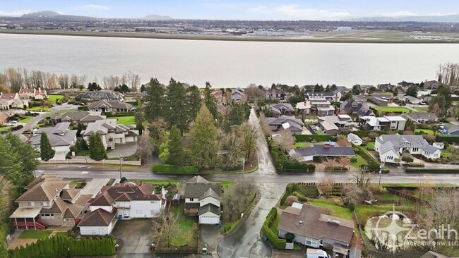 Building Photo - 1511 SE 86th Ct