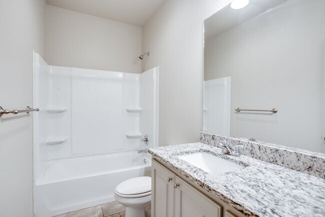 Building Photo - Wonderful Home in Cambridge Way!! SPEC!!