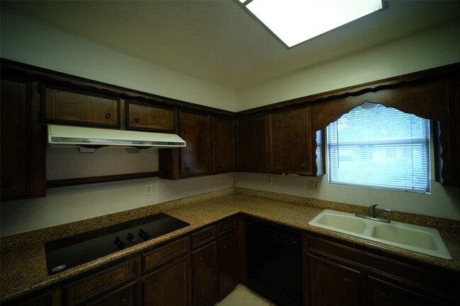 Building Photo - 12403 Bexley Dr