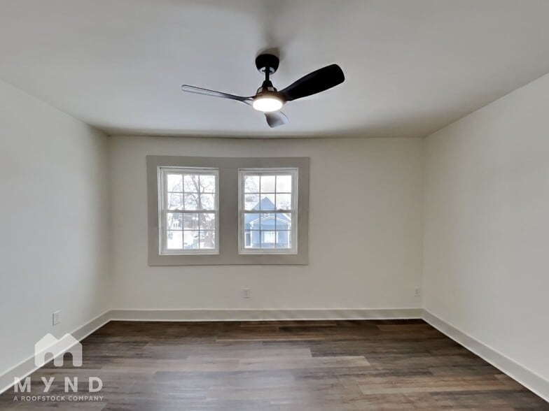 Building Photo - 1724 Woodlawn Ave