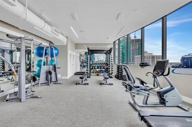 Building Photo - 100 E Las Olas Blvd