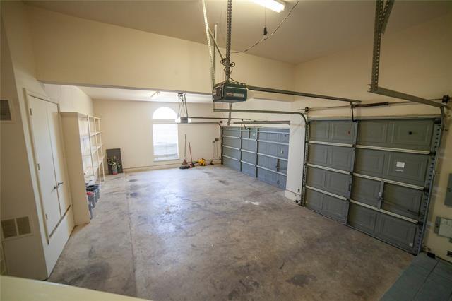 Building Photo - 2423 River Rock Cir