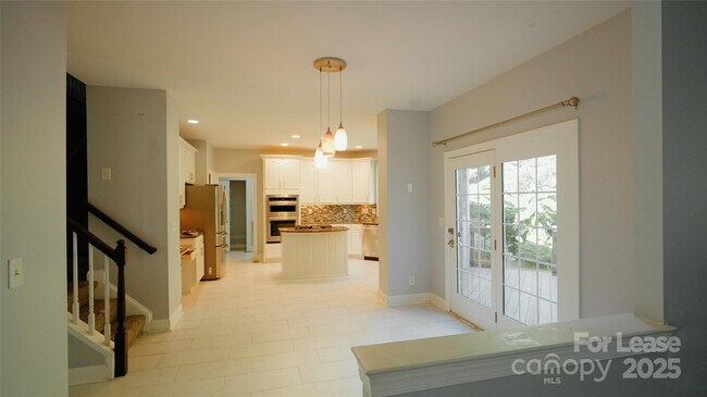 Building Photo - 12325 Summer Breeze Ct