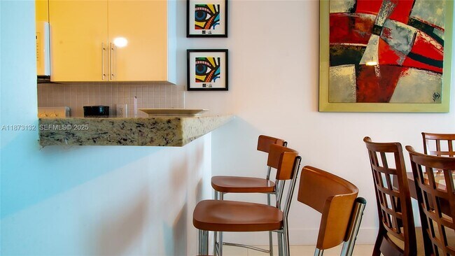 Building Photo - 18100 N Bay Rd