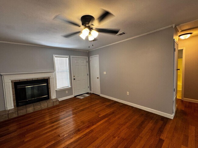 Building Photo - 358 John King Rd