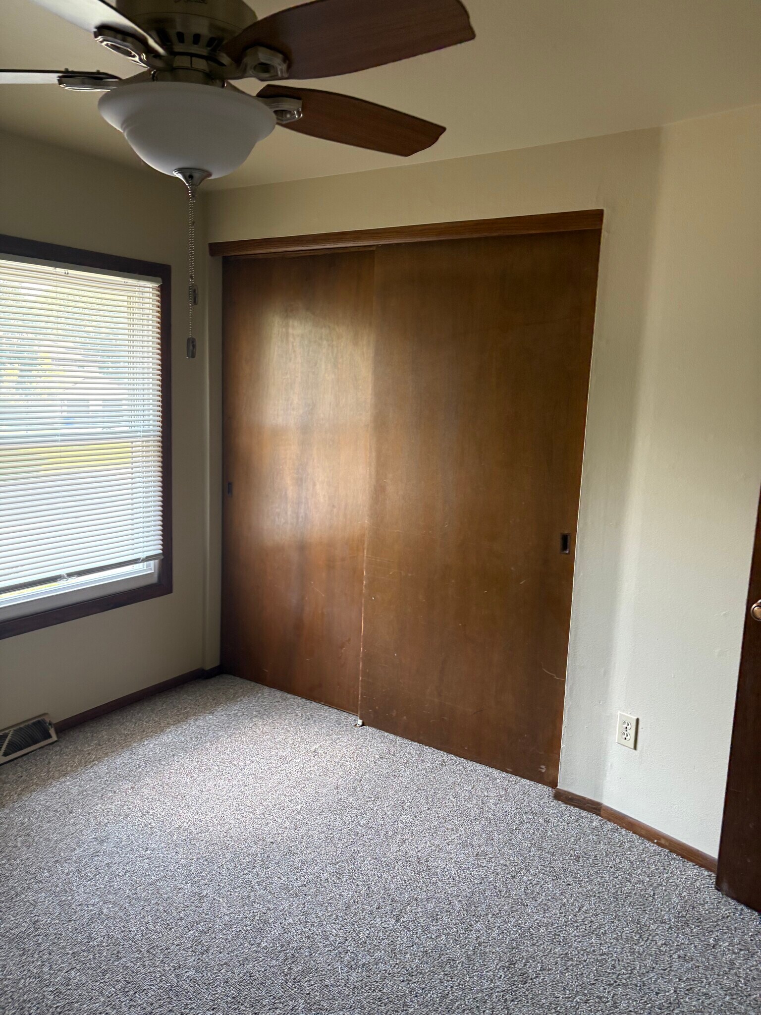 Bedroom1 - S71W14888 Westcot Dr