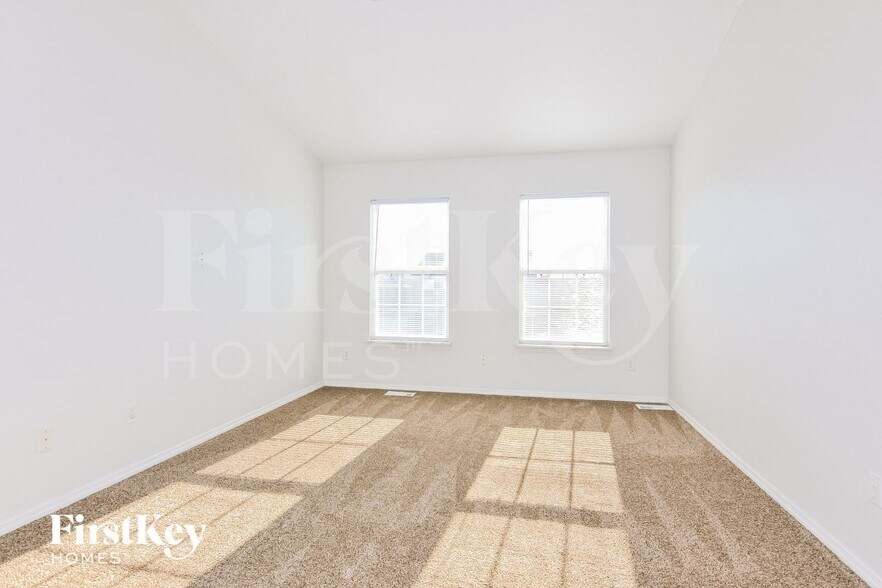 Building Photo - 209 Royallsprings Pkwy