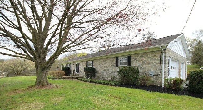 Building Photo - 2213 Allibone Rd