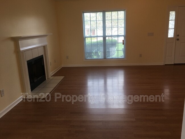 Building Photo - 8029 Silverado Dr