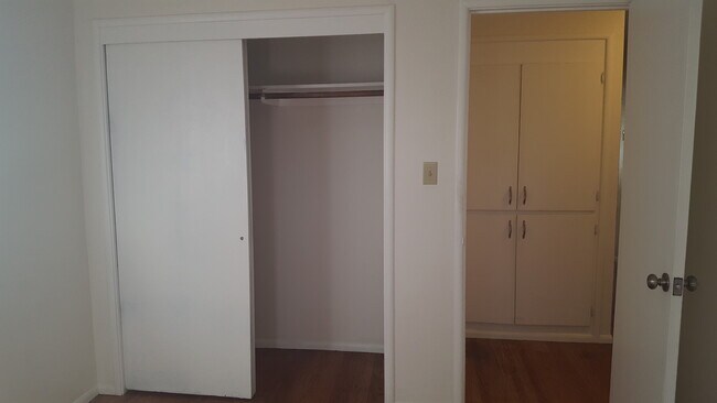 Building Photo - COMING SOON!!! Updated home with easy freeway access