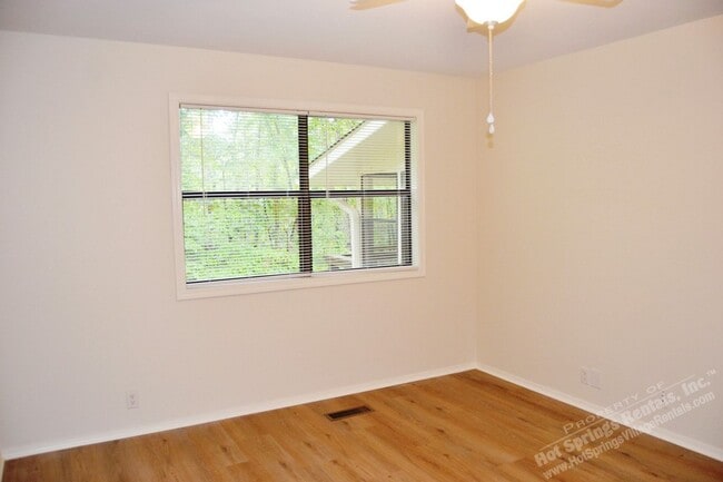 Building Photo - Carmona Area | Home | 71ColLWy