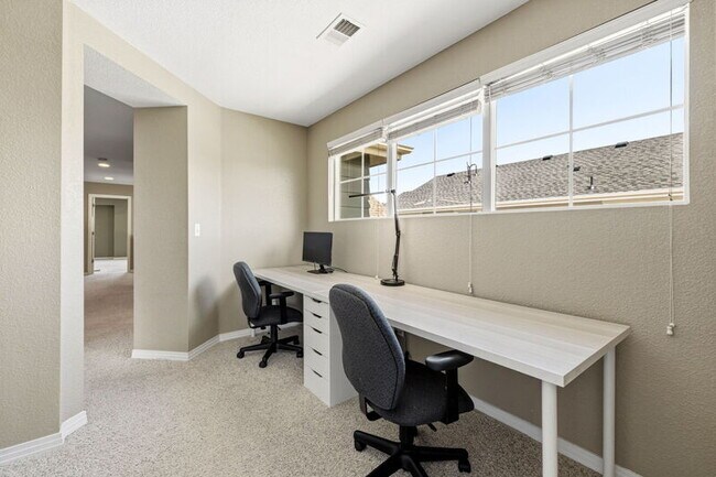 Building Photo - 14141 Fairwind Ln