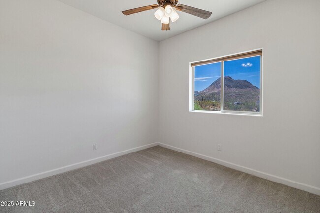 Building Photo - 48126 N Coyote Pass Rd