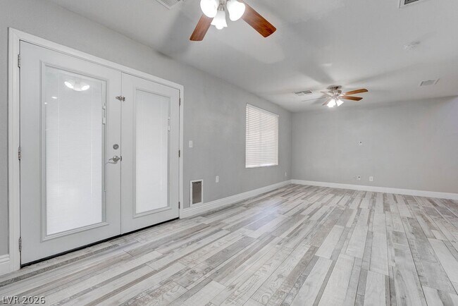 Building Photo - 6469 Abbey Door Ct