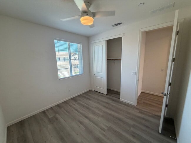 Building Photo - 3554 Sardinia Island Way