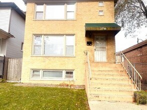 Building Photo - 1 bedroom in CHICAGO IL 60649