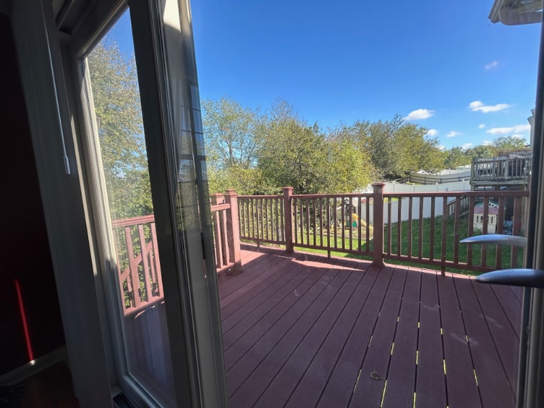 Building Photo - 48 Skyview Cir