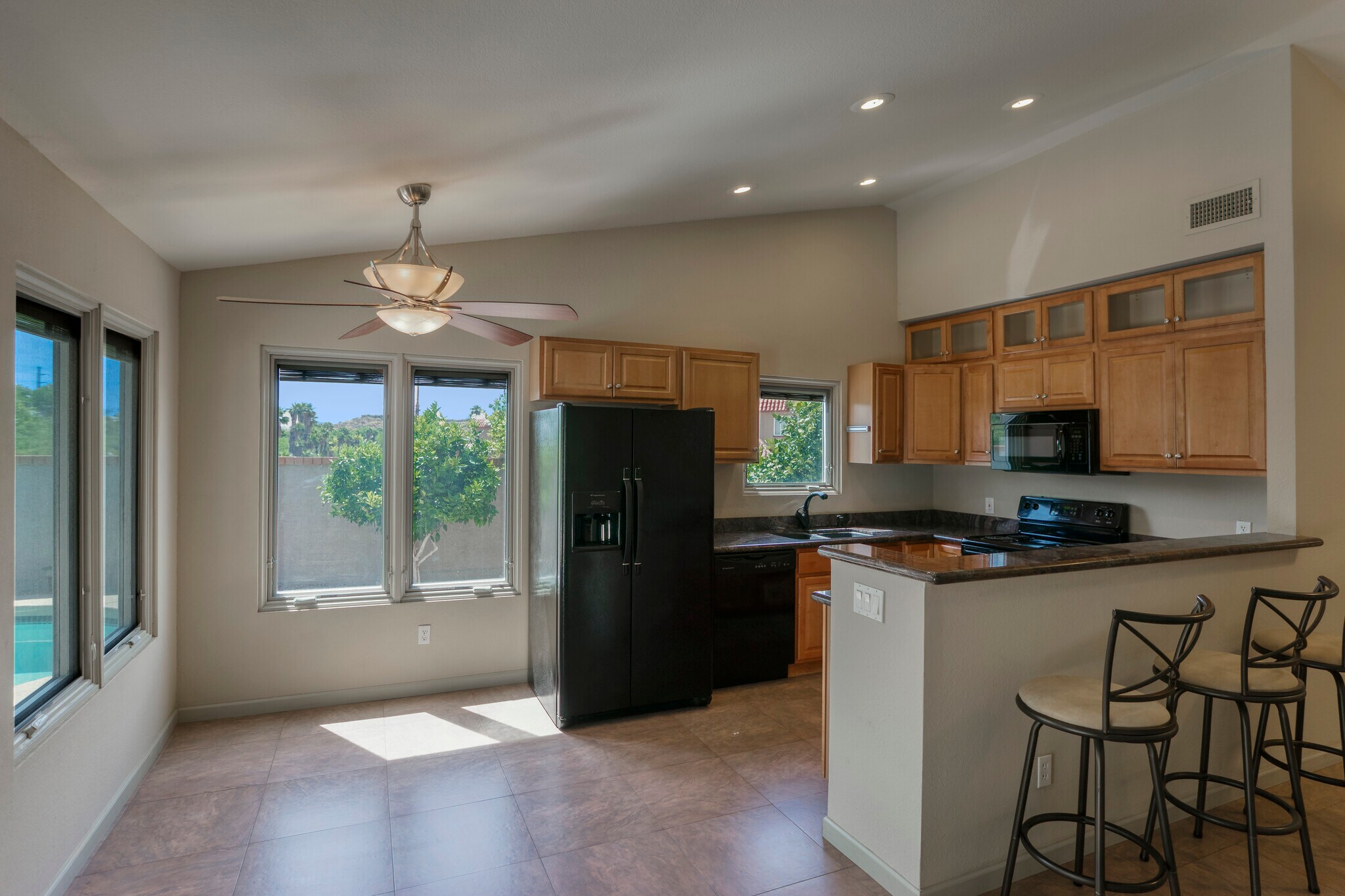 Building Photo - 14481 N Kings Way