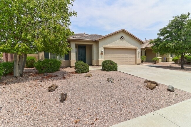 Building Photo - 3050 E Merlot St