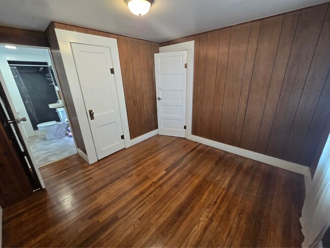 Building Photo - 316 N Walnut St