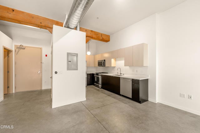 Building Photo - 527 Molino St