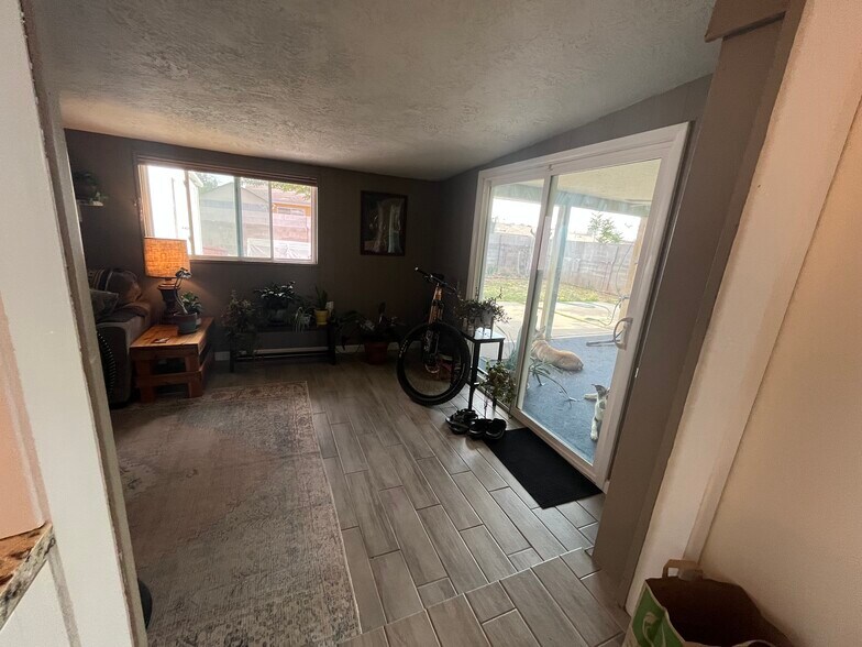 Building Photo - 11640 Mocho Pl NE