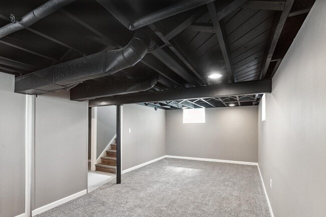 Building Photo - 5883 N 84th St