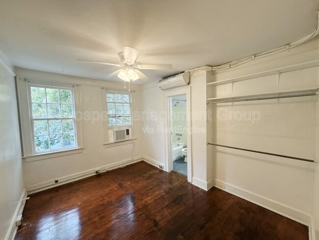 Building Photo - 93 Tradd St