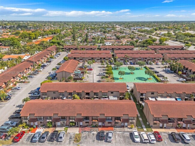 Building Photo - 1811 SW 107th Ave