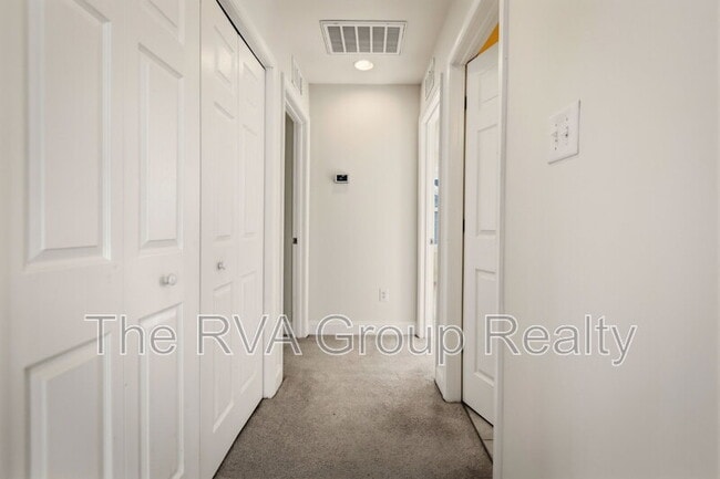 Building Photo - 5025 Rivermere Ln