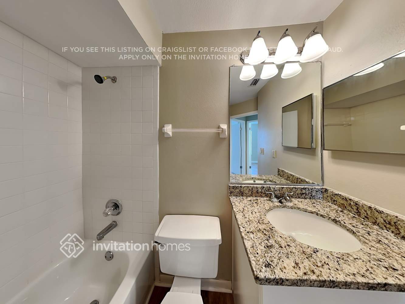 Building Photo - 1916 Bridgehampton Pl