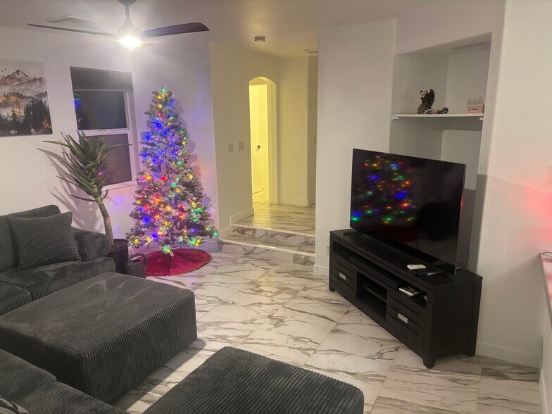 Building Photo - 7331 Carrot Ridge St