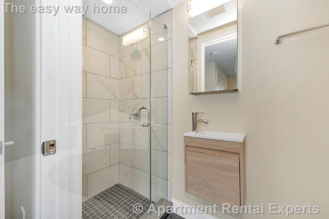 Building Photo - 43 Wright Ave