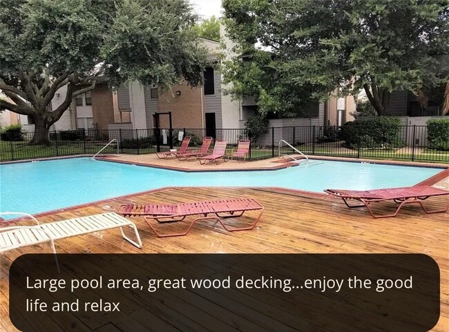 Building Photo - 260 El Dorado Blvd