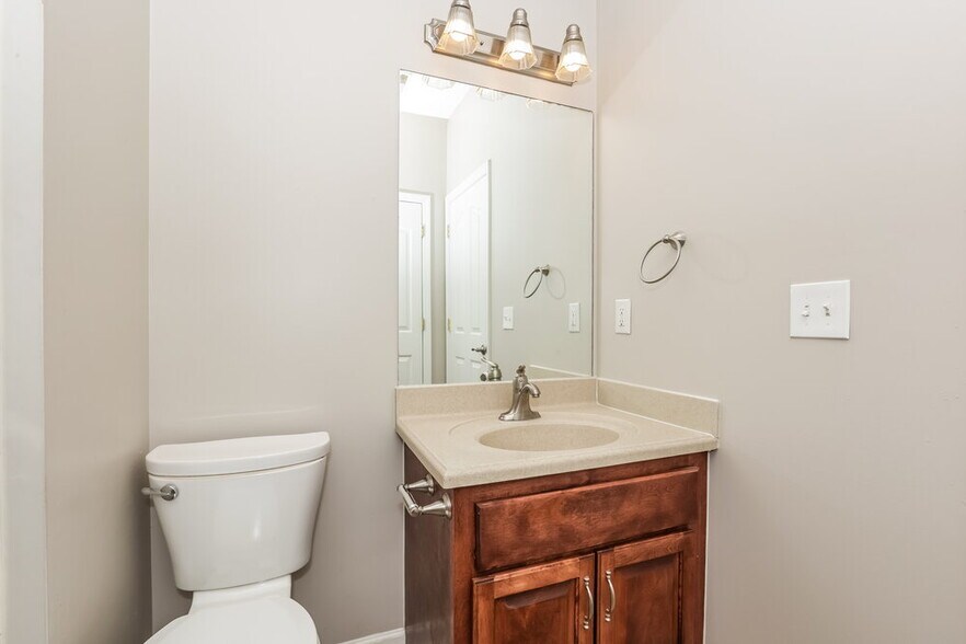 Building Photo - 3604 Belvidere Ct