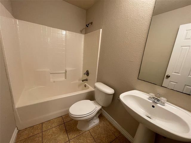 Building Photo - 8116 Arbor Ave