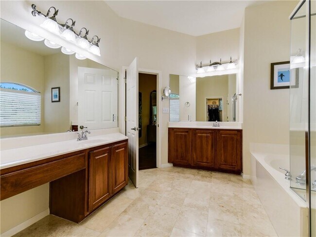 Building Photo - 11512 Brandon Parke Trail