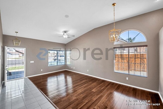 Building Photo - 27015 Hemingway Ct