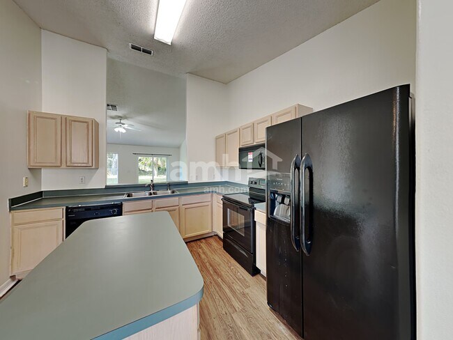 Building Photo - 4416 Brookdale Court