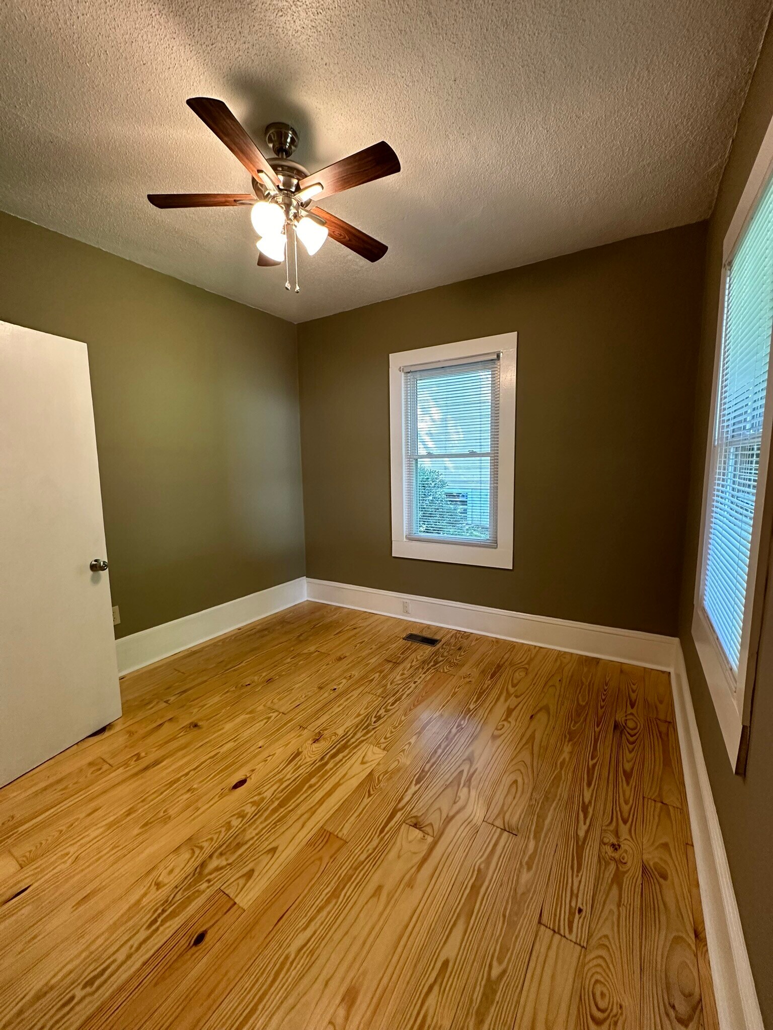 Bedroom #1 - 371 Old Hendersonville Highway