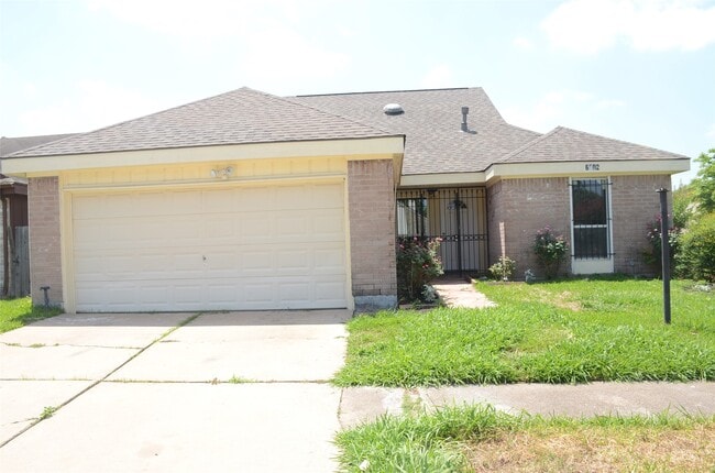 Primary Photo - 6502 Briar Terrace Dr