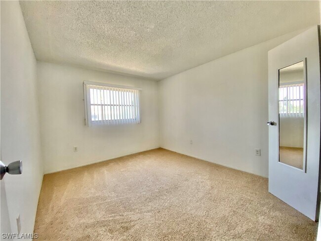 Building Photo - 3704 Broadway-