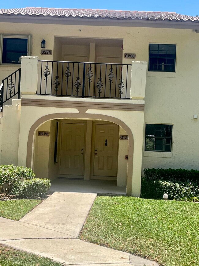 Primary Photo - 2650 Greenwood Terrace